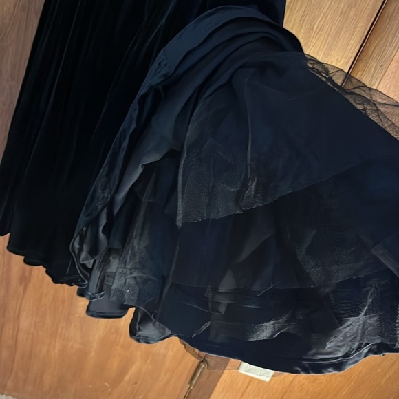 Torrid size 22 ladies black velvet sleeveless dress zip back - Picture 3 of 4